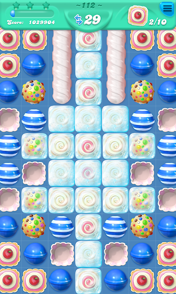 氷を割ってキャンディーベアを救出するフロスティングモードのプレイ画面
