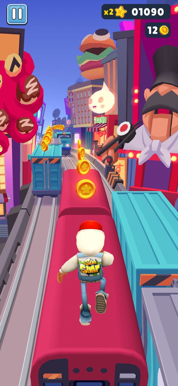サブウェイサーファーズでネオン輝く街の線路上を走る主人公キャラクター